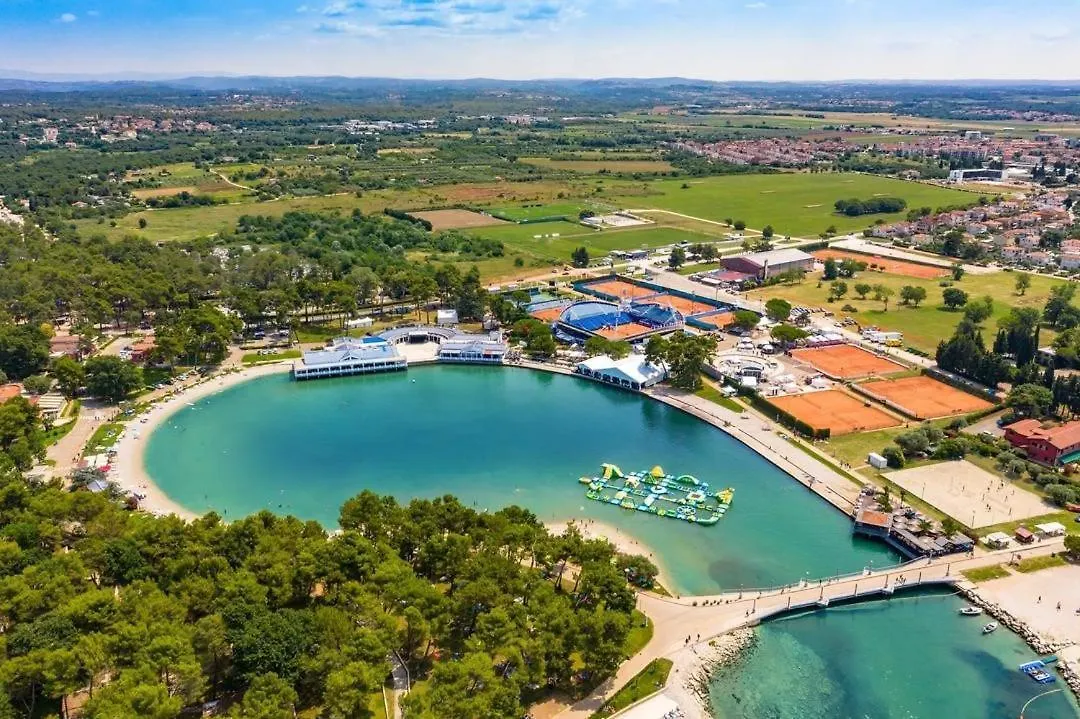 Apartment Garden Palace A125 Umag